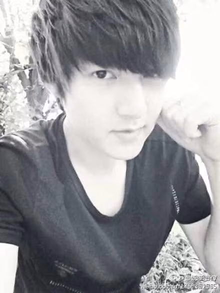 Chàng trai khiến nhiều người ngỡ ngàng bởi có khuôn mặt được cho là giống Lee Min Ho đến 95%.