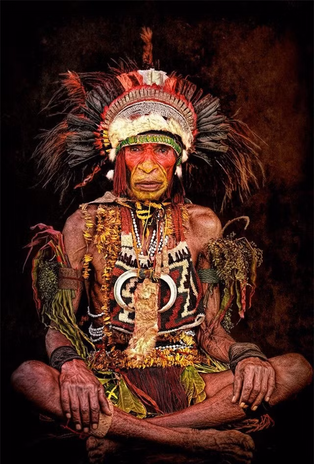 Trưởng lão bộ tộc từ Cao nguyên phía Đông, Papua New Guinea.