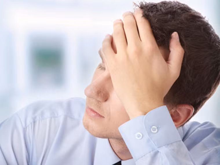 Nhìn chung, cơ thể bệnh nhân không thể khỏe mạnh như trước mà có dấu hiệu mệt mỏi kéo dài.