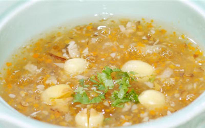 Súp hạt sen.