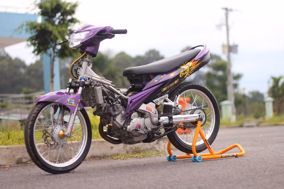Theo đánh giá của nhiều dân chơi, đây được xem là một trong những phiên bản độ đẹp và khủng của dòng xe côn tay Exciter.