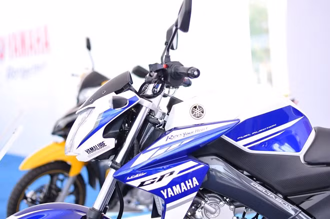 Đây là mẫu naked-bike nhập khẩu nguyên chiếc từ Indonesia và phân phối chính hãng tại Việt Nam. Tại Việt Nam, phiên bản FZ150i tiêu chuẩn có giá bán 67,5 triệu đồng. Phiên bản GP chưa tiết lộ về giá.
