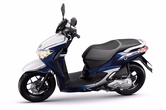 Kích thước tổng thể của xe là dài 1.851 mm, rộng 683 mm và cao 1.102 mm. Trục cơ sở xe dài 1.256 mm, chiều cao yên xe ở mức 740 mm và khoảng sáng gầm xe 139 mm.