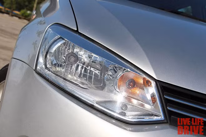 Theo thông tin từ các đại lý của Volkswagen Việt Nam, phiên bản sedan của Polo đã về nước và chốt giá từ 737 triệu đồng đến 796 triệu đồng.