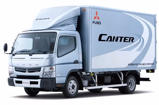 Mitsubishi Fuso Canter sở hữu thiết kế đẹp, độ bền cao, phù hợp với địa hình ở Việt Nam và được khách hàng đánh giá tốt.