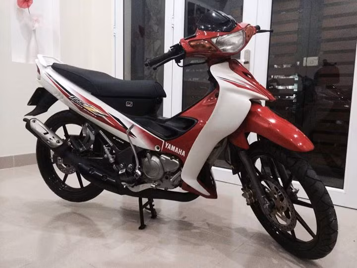 YaZ mang bộ vỏ Michelin.