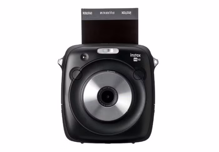 Với máy ảnh Instax Square SQ10 Fujifilm, bạn có thể xem trước ảnh đã chụp trên màn hình của thiết bị, chỉnh sửa chúng bằng các bộ lọc trước khi in. 8 máy ảnh có thể ghi lại khoảnh khắc tuyệt vời đêm Giáng sinh - Ảnh 3