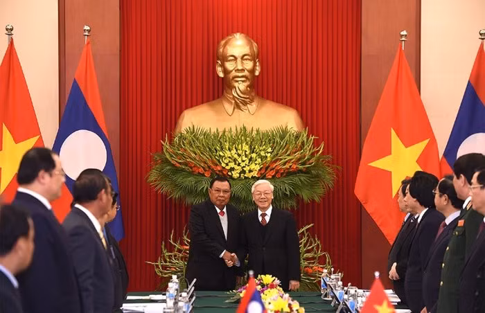 Đây là lần thứ 2 Tổng Bí thư, Chủ tịch nước Lào Bounnhang Vorachith thăm hữu nghị chính thức Việt Nam từ đầu nhiệm kỳ 2016-2021 nhằm tiếp tục khẳng định đường lối đối ngoại nhất quán của Lào là đặc biệt coi trọng việc gìn giữ và thúc đẩy quan hệ hữu nghị vĩ đại, tình đoàn kết đặc biệt và sự hợp tác toàn diện Việt Nam-Lào.