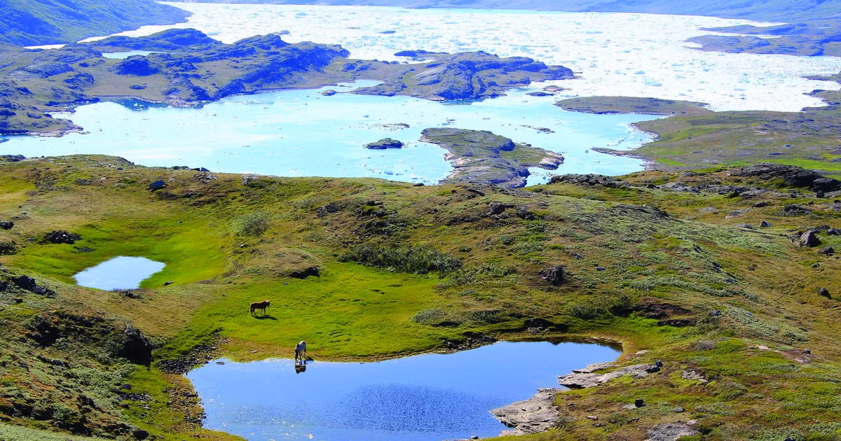  21. Khu canh tác Kujataa Greenland (Đan Mạch), là một khu nông trại của người Na Uy và Inuit tại rìa chỏm băng của đảo Greenland, được sử dụng từ thời Trung cổ cho đến đầu thế kỷ 20. Ảnh: UNESCO.