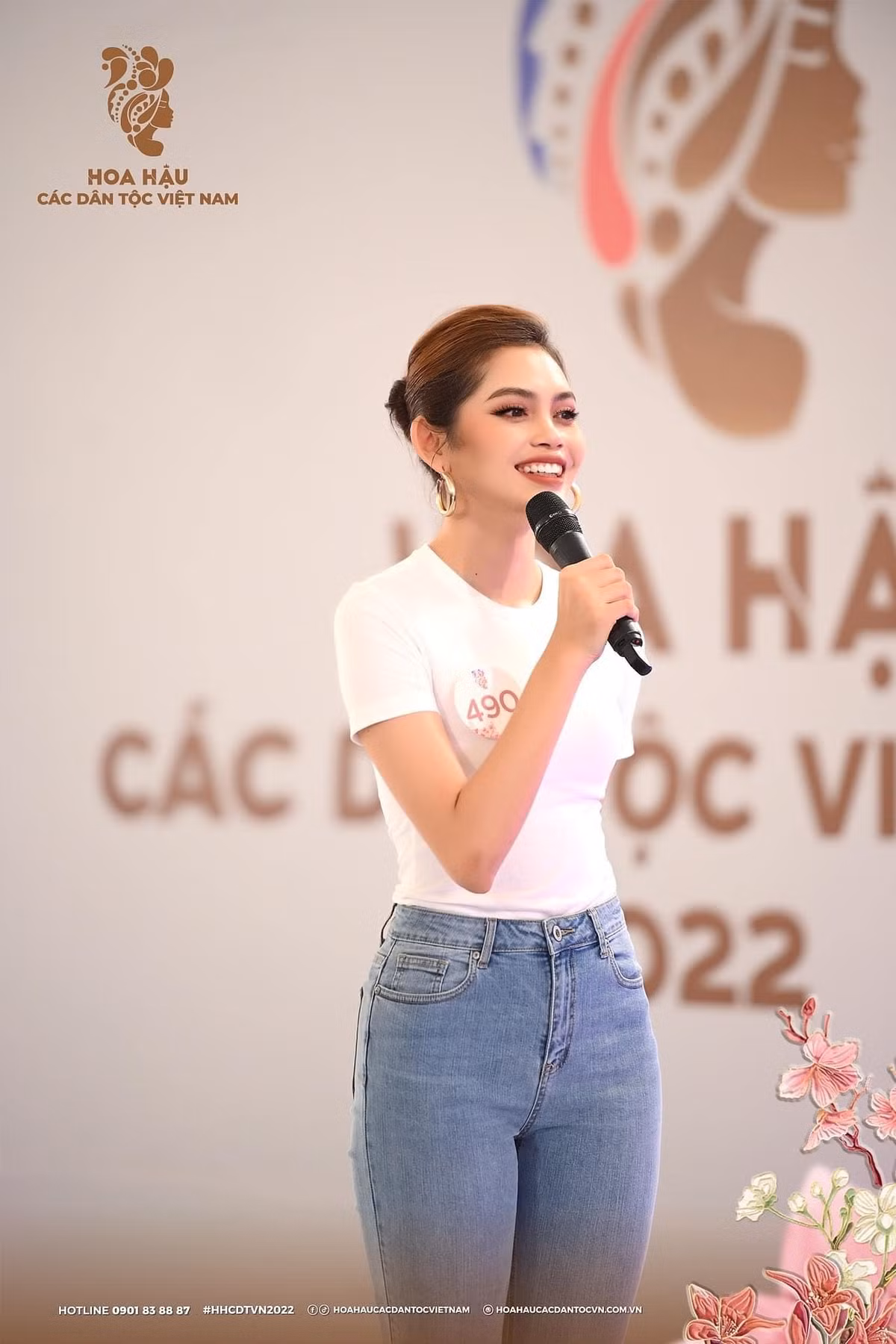 Co gai Cham gay chu y vi ve dep la voi guong mat “sac nhu dao cau“-Hinh-9