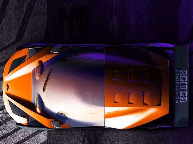 Nhà sản xuất cho biết, X-Bow GT4 có thể cạnh tranh với Lotus Evoras, Aston Martin Vantage V8 và Porsche 911.