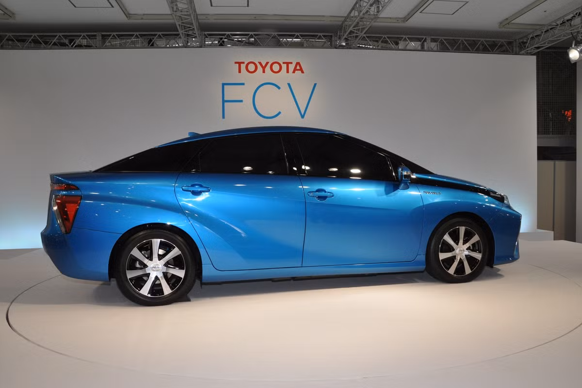 Hình ảnh Mirai Fuel Cell trong lễ ra mắt gần đây.