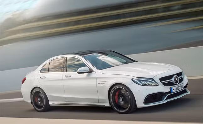 Edition 1 là tên gọi mà Mercedes dành cho phiên bản đặc biệt đầu tiên của dòng xe mới, thường được sản xuất với số lượng có hạn trong năm đầu ra mắt. Hiện giá cả của xe vẫn chưa được tiết lộ.
