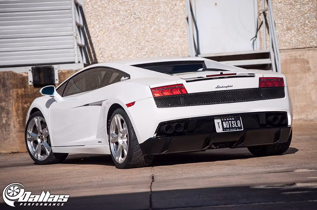 Gần đây, một khách hàng tên Brian đã quyết định đưa chiếc Gallardo LP560 của mình đến Dallas Performance để "độ" lại động cơ.