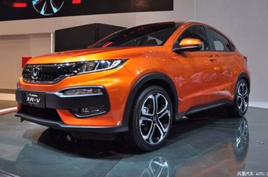 XR-V có chiều dài 4.275 mm, rộng 1.770 mm và cao 1.605 mm cùng chiều dài cơ sở là 2.610 mm.