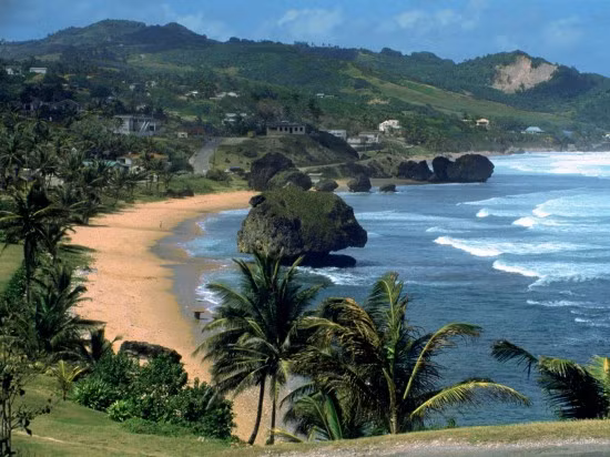 Barbados xếp thứ 15 trong danh sách những quốc gia có tỷ lệ tham nhũng thấp nhất trên thế giới và xếp thứ 31 trong danh sách những quốc gia có tình hình giao thương qua biên giới giảm.