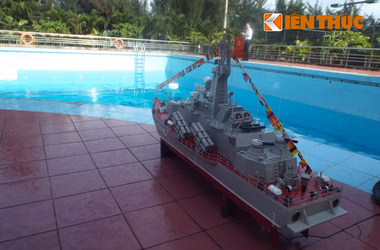 Có thể thấy là từng chi tiết con tàu khá giống với bản thật.