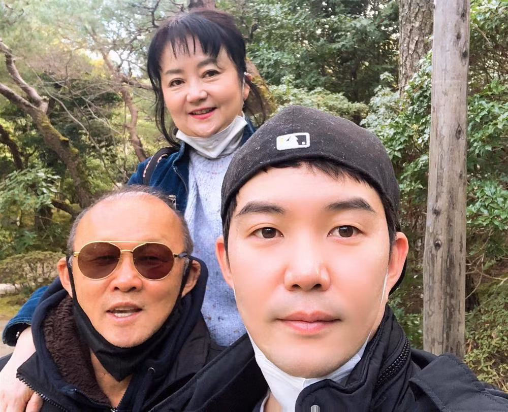 He lo thoi gian thay Park ve nuoc tham me gia 100 tuoi-Hinh-2