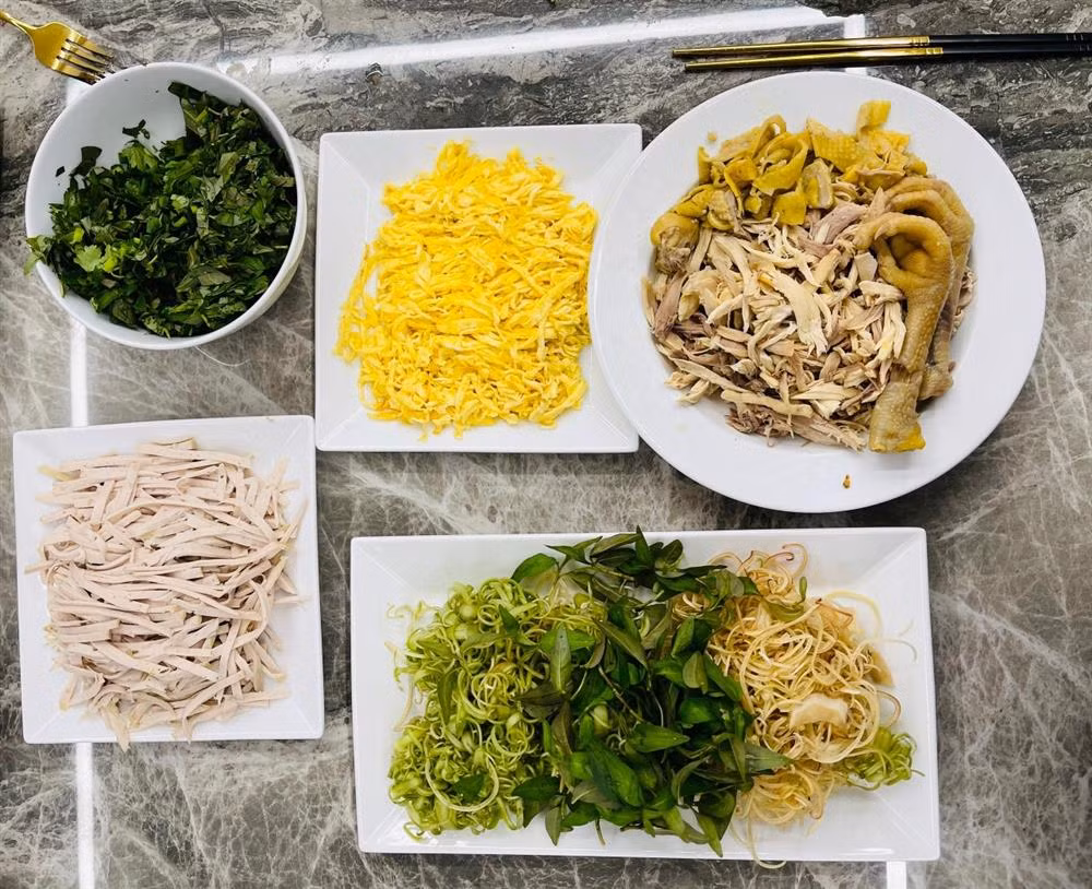 Viet Huong hiem hoi khoe thanh qua nau nuong khien ai nay bat ngo
