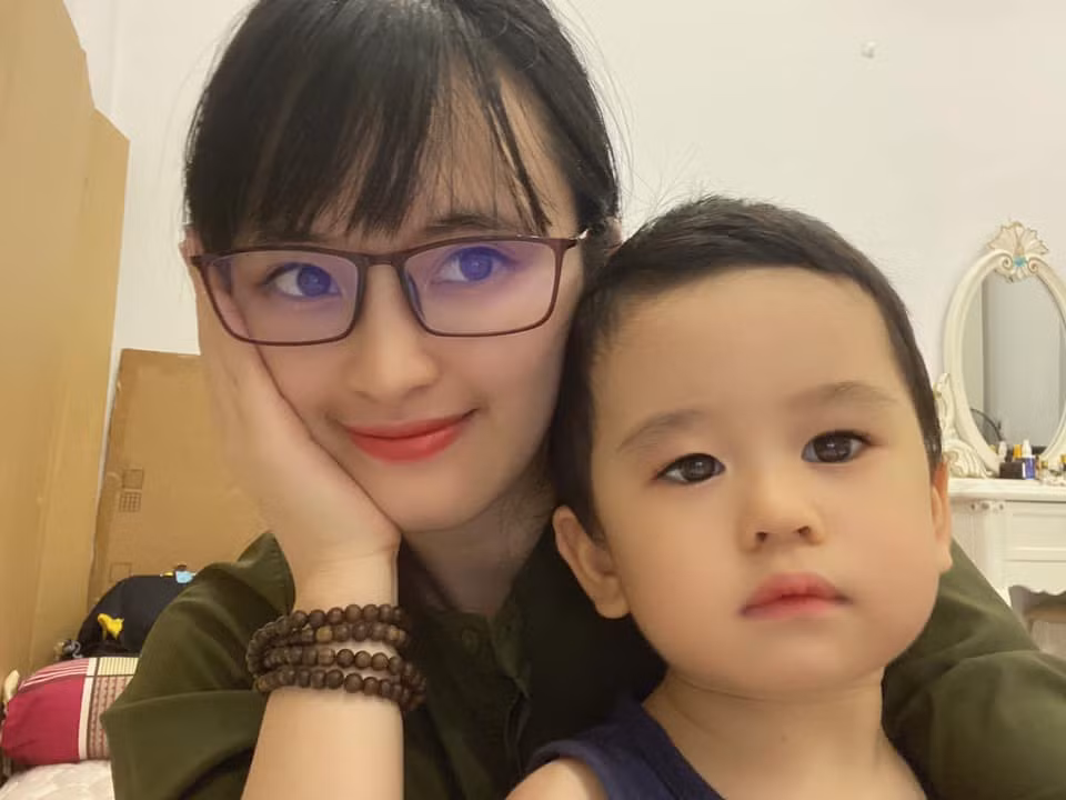 9X nhan nuoi be gai suy dinh duong o Lao Cai gio ra sao?-Hinh-7