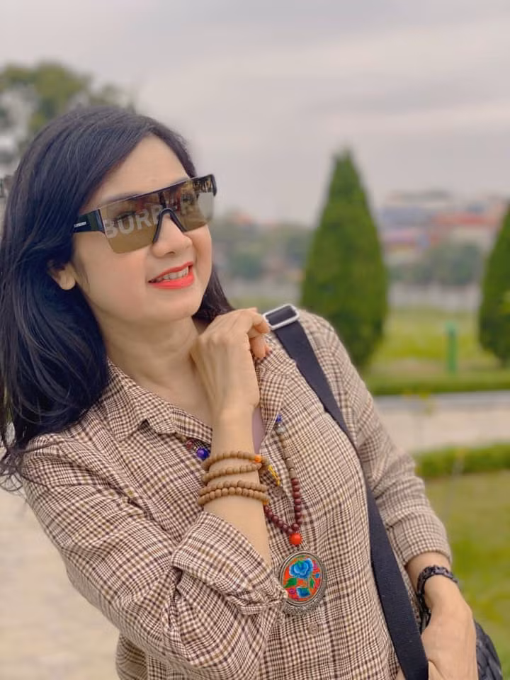 Vai diễn Bạch Cúc đã giúp NSND Thu Hà ghi tên trong top 5 đề cử "Diễn viên nữ ấn tượng" của VTV Awards 2021.