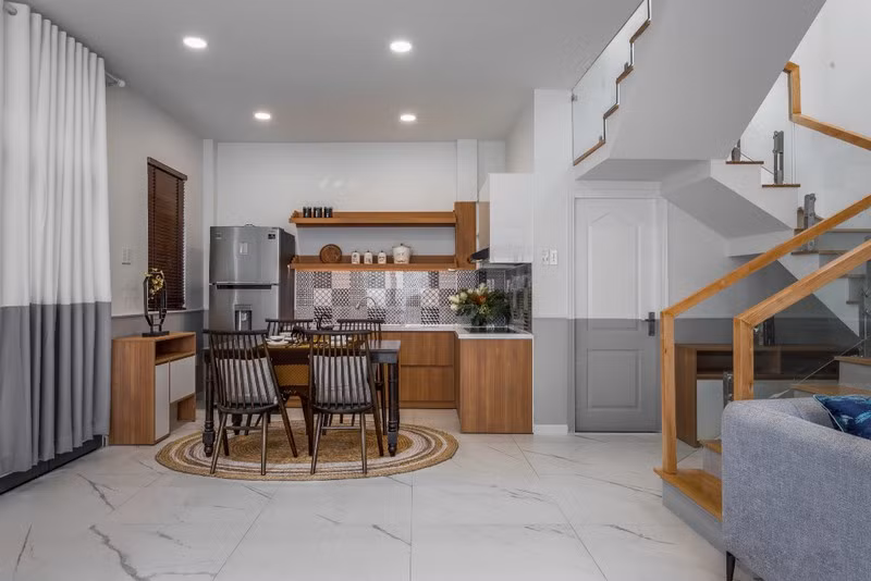 Bat ngo loat anh cai tao ngoi nha cu 80 m² o Sai Gon-Hinh-5