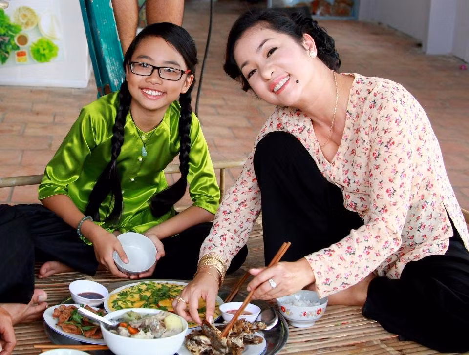 Một mình chị nuôi con khôn lớn thành người.