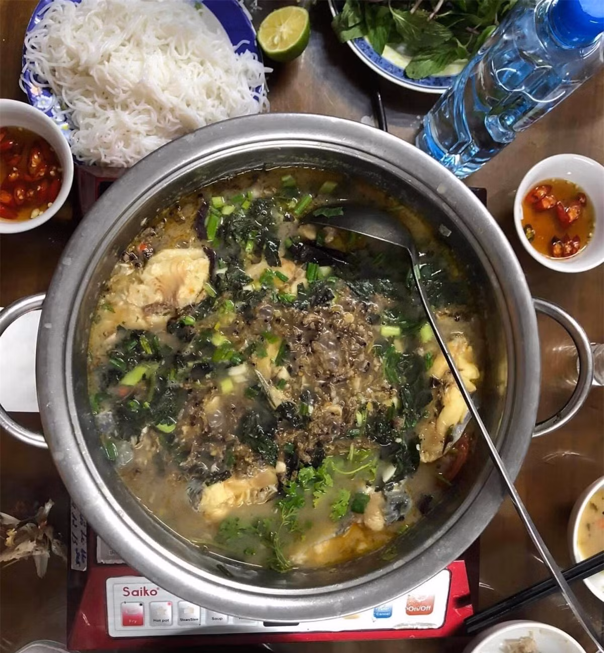Cá ngạnh có thịt thơm ngon, săn chắc nên được rất nhiều người tiêu dùng ưa thích. 