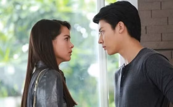 Sap cuoi ban gai lam mot viec khien toi dut khoat chia tay