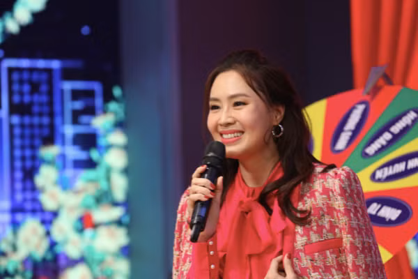 Dien vien Viet Anh het ngai canh hon nho Quynh Nga-Hinh-4