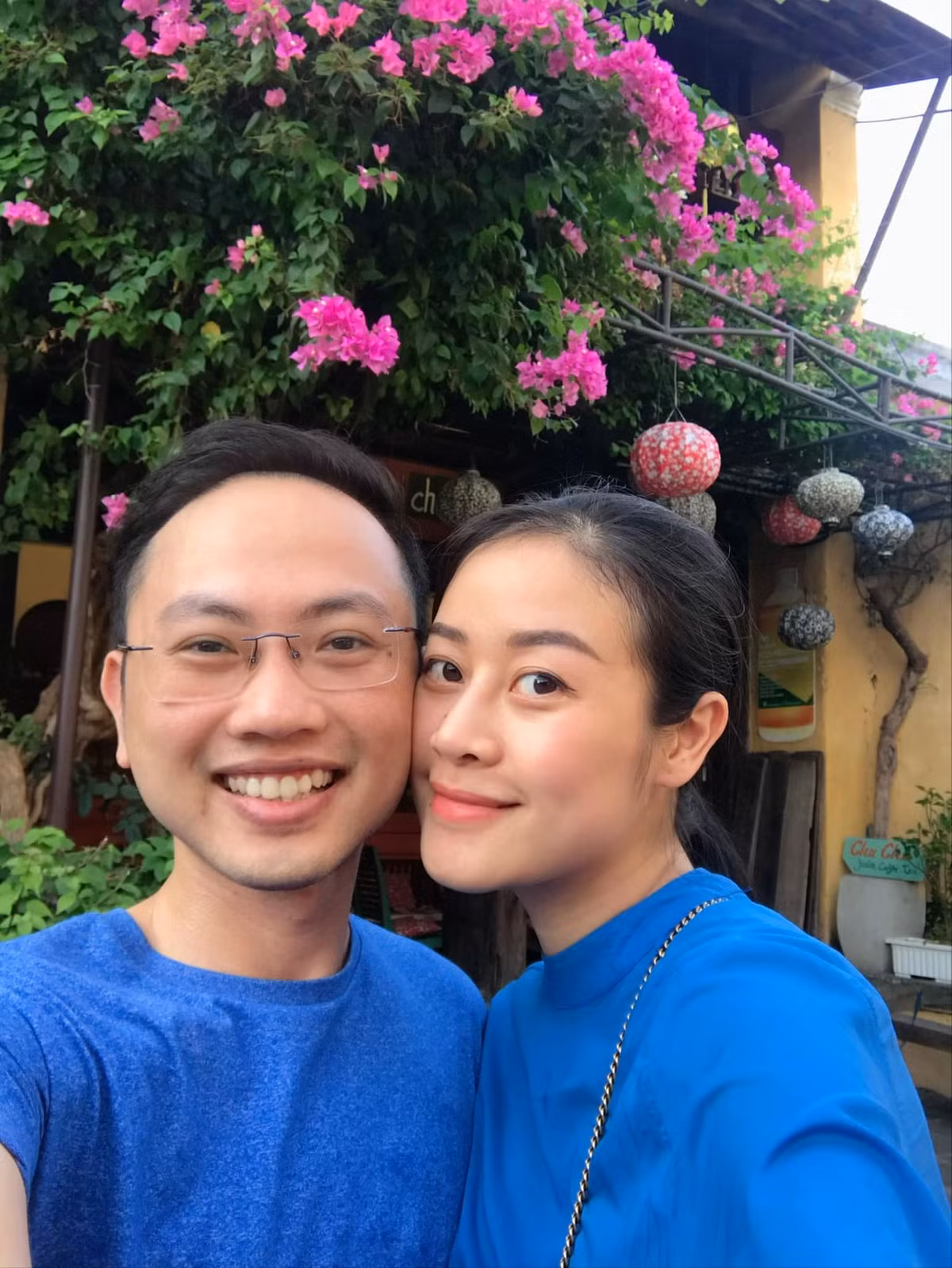 Trong một bài phỏng vấn với VietNamNet, khi được hỏi có hài lòng với cuộc sống hiện tại, nữ MC bộc bạch: "Tôi chưa bao giờ hài lòng với bản thân cả, lúc nào cũng thấy mình chưa được chỗ này, chỗ kia nên luôn ý thức phải phấn đấu hàng ngày. Vì vậy, đôi lúc tôi tự hỏi sao ông trời lại gửi cho mình một cô con gái đáng yêu và một anh chồng thiện tâm đến như thế! Tôi thấy mình vô cùng may mắn".
