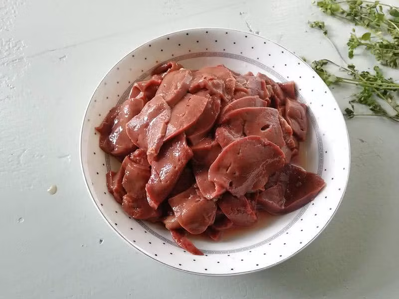 Phan thit lon cuc re, la vua vitamin A va sat, nhieu nguoi khong biet-Hinh-2