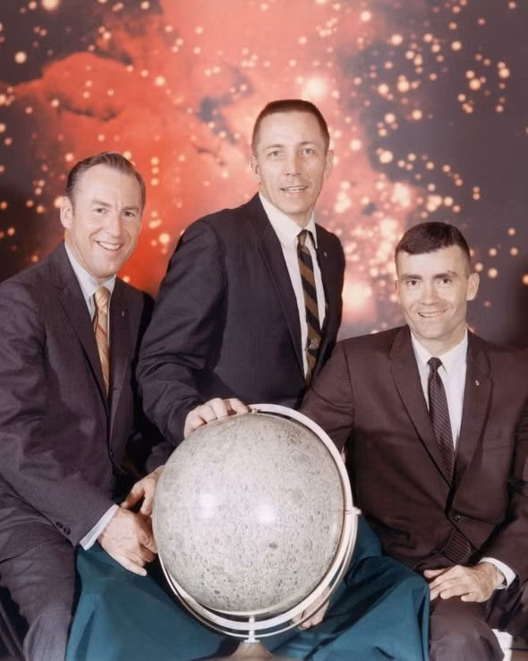 Giam doc dieu hanh NASA trong su menh Apollo 13-Hinh-3