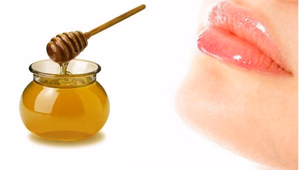 Để có đôi môi căng mọng, hãy áp dụng tuyệt chiêu chăm sóc này - Hình 3 De co doi moi cang mong, hay ap dung tuyet chieu cham soc nay-Hinh-3