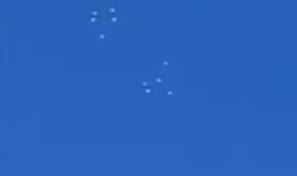 UFO xuất hiện trên bầu trời thành phố Salt Lake - Hình 2 UFO xuat hien tren bau troi thanh pho Salt Lake-Hinh-2