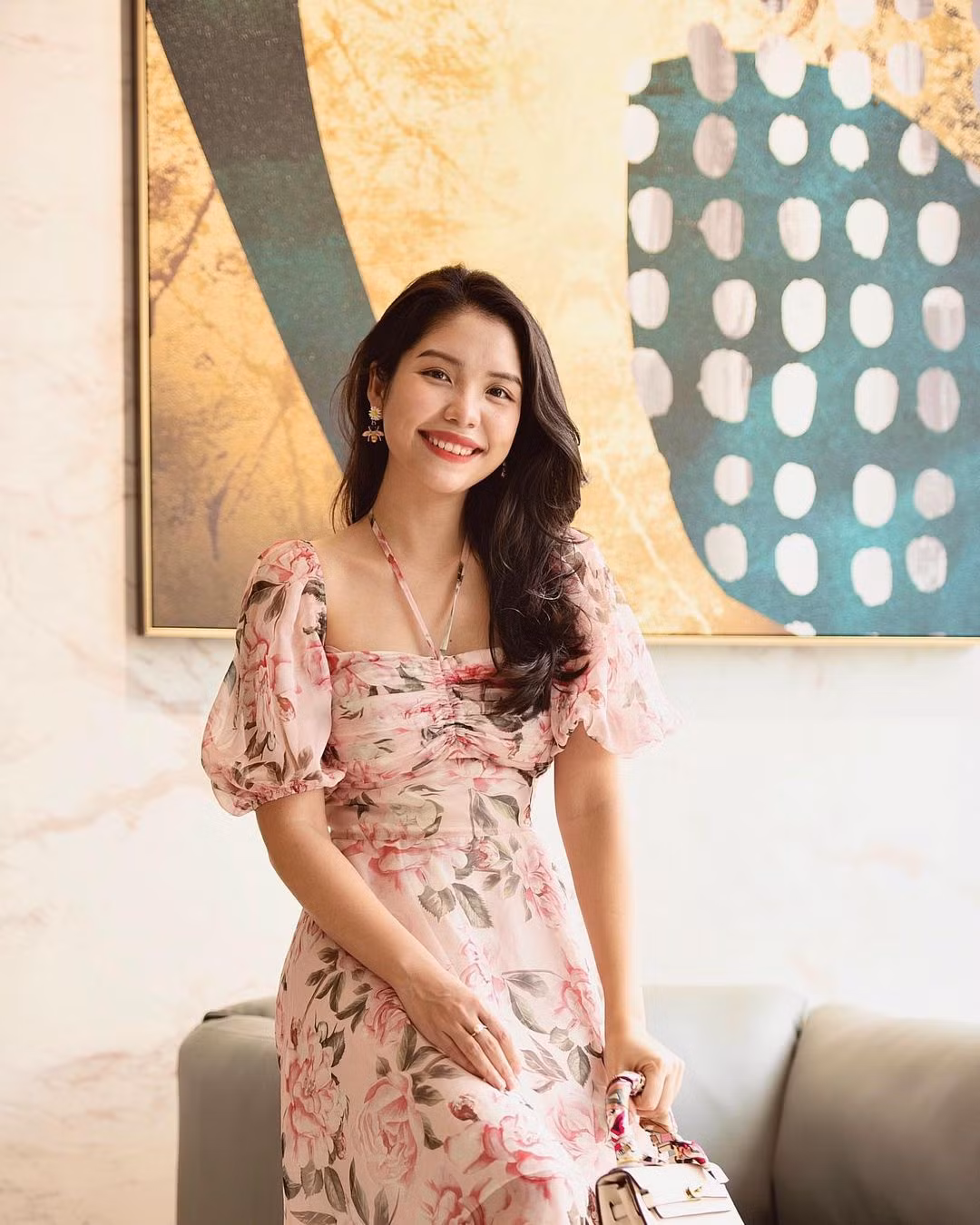 Co gai Viet nghi hang hang khong o Dubai de tro thanh co giao-Hinh-3