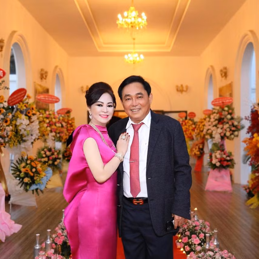 Lan truyen hinh anh dai gia Dung Lo Voi thoi o kia-Hinh-3
