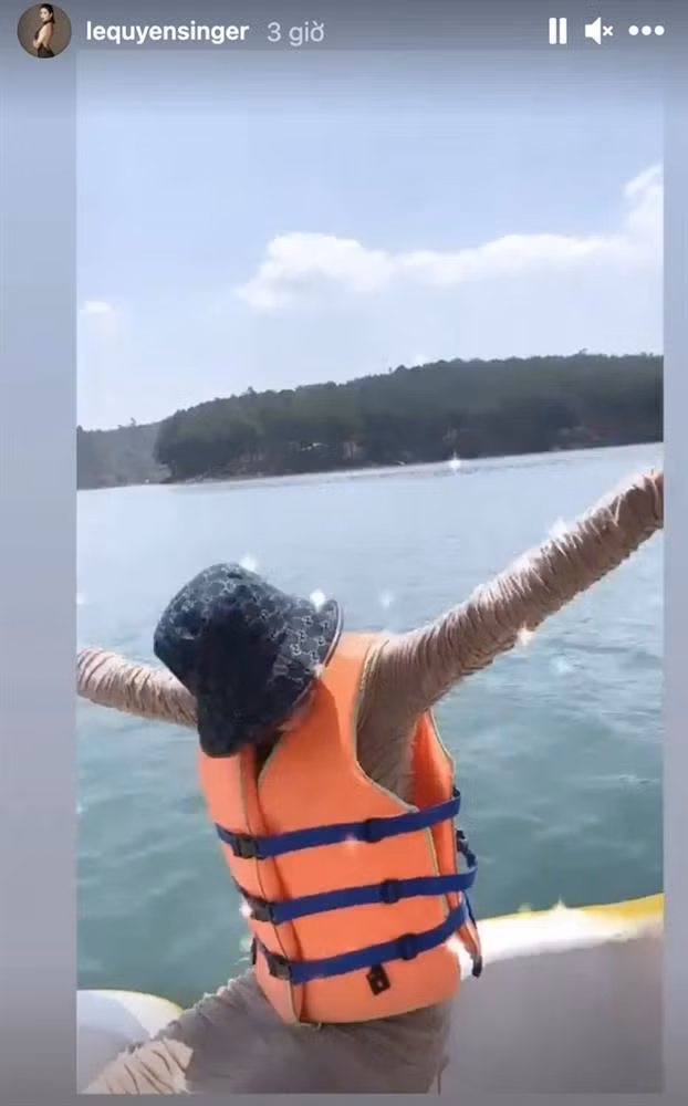 Đức Huy có mặt tại nơi Lệ Quyên và tình trẻ đang đi du lịch - Hình 3 Duc Huy co mat tai noi Le Quyen va tinh tre dang di du lich-Hinh-3