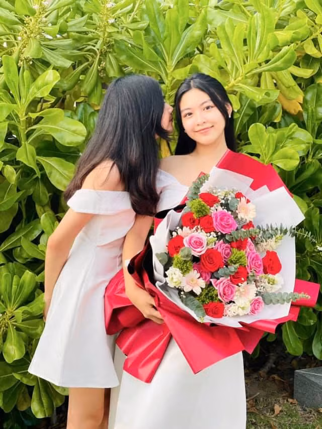 Quyền Linh và vợ đều không định hướng con vào nghệ thuật.