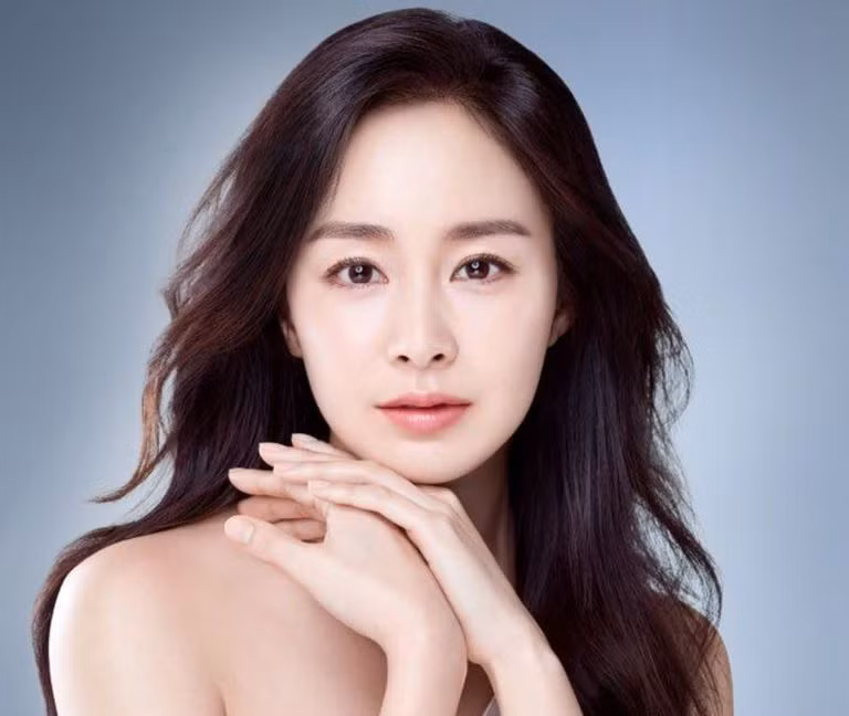 Phụ nữ có 5 nét tướng này khiến đàn ông nhất mực chung thủy Phu nu co 5 net tuong nay khien dan ong nhat muc chung thuy