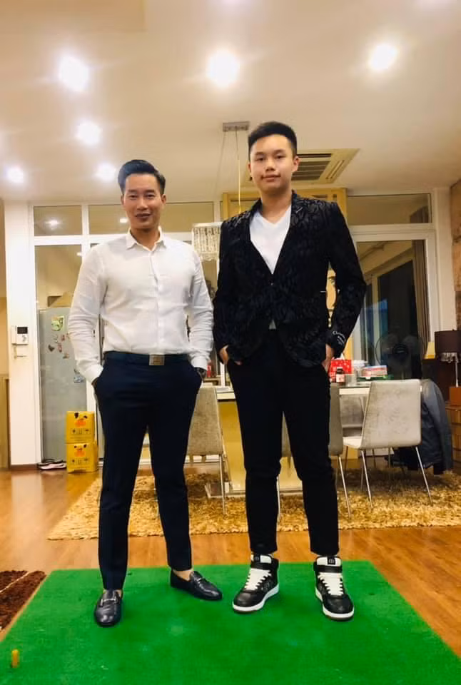 Nam MC quyen luc VTV bi con trai 17 tuoi 