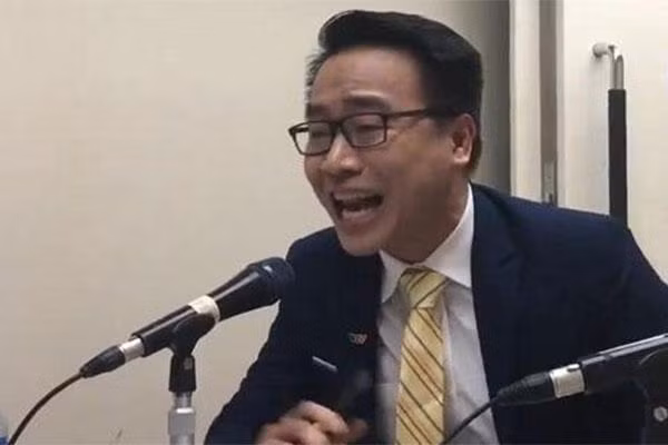 "Một pha bóng xứng đáng đi vào sách giáo khoa".