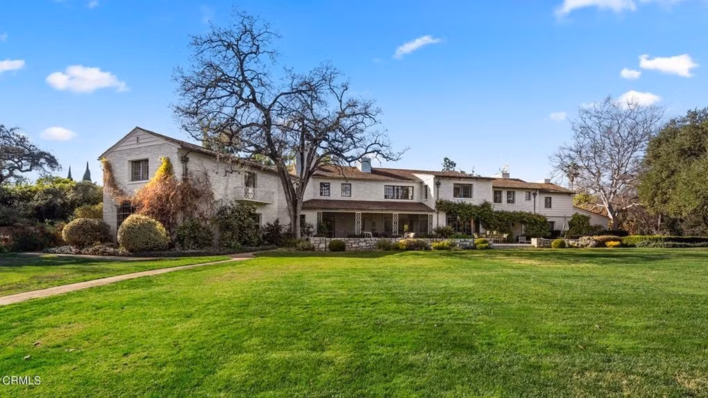 Bất động sản có tên là Seeley Mudd, toạ lạc tại thành phố San Marino, thuộc Los Angeles.
