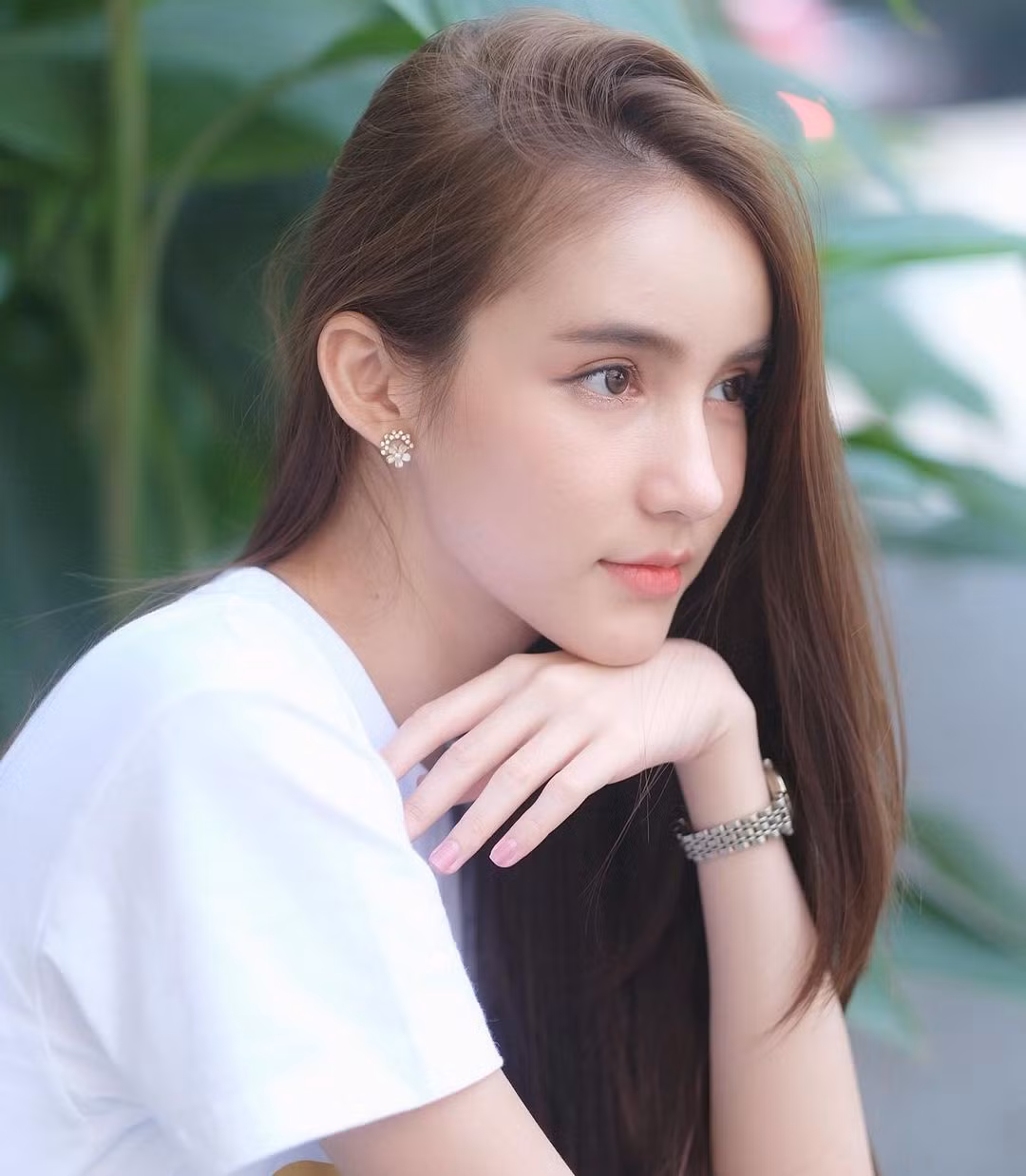 Bên cạnh người mẫu, Yoshi còn tham gia game show, đóng phim truyền hình. Theo chia sẻ trên trang cá nhân, Yoshi sẽ xuất hiện cùng Fergie Phavarit trong bộ phim 30 Days I Will Have You. Trước đó, cô đóng các phim Little Things, Rock, Love Sick 2...