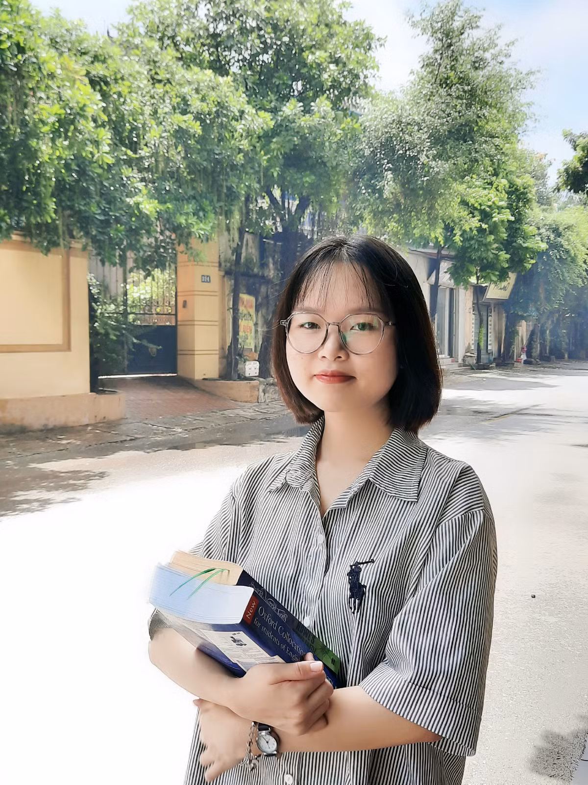 Hanh trinh gianh “ghe” Thu khoa DH Bach khoa Ha Noi Pham Hong Nhung