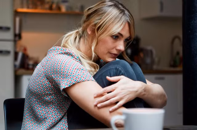 Giục người tình bỏ vợ, tôi luôn nhận được câu "giờ chưa phải lúc" Giuc nguoi tinh bo vo, toi luon nhan duoc cau