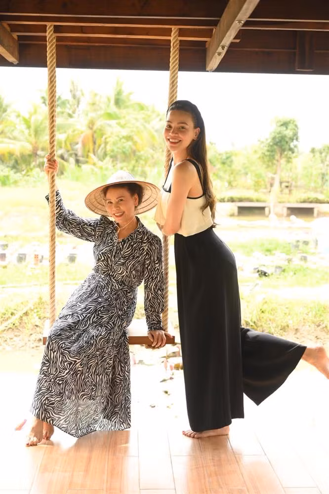 Ngoai hinh bo me Ho Ngoc Ha tu xua den nay-Hinh-15