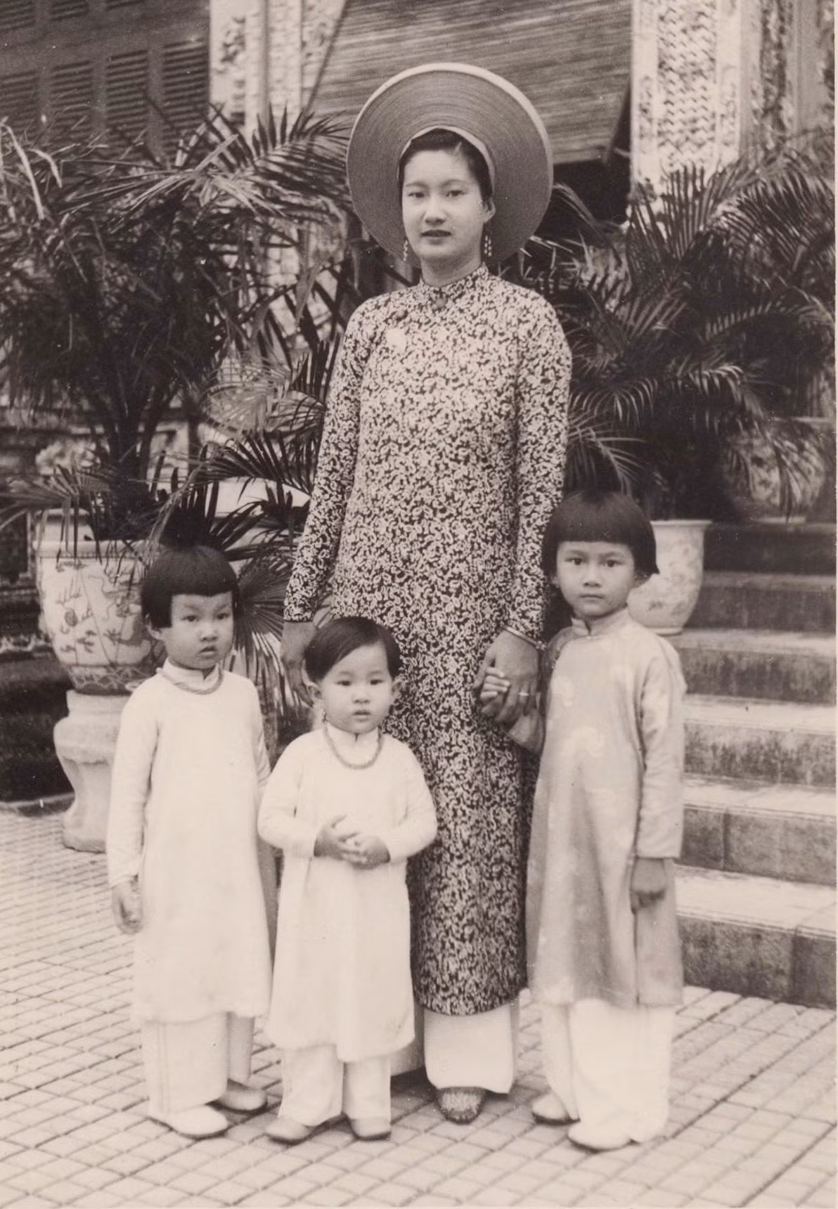 Vi sao Vua Bao Dai lien tuc phan boi Nam Phuong hoang hau?-Hinh-4