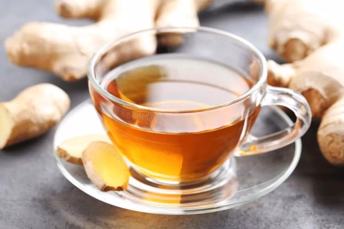  8. Trà gừng: Gừng làm dịu cơn đau bụng, giảm buồn nôn, đầy hơi hay chướng bụng. Trà gừng giúp bạn cảm thấy thoải mái suốt cả ngày, thay cho món cà phê sữa hay cà phê có đường. Ảnh: Samachar Central.