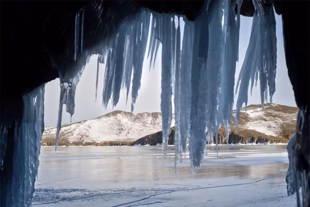 Baikal là nơi sinh sống của hơn 17.000 loài động vật và thực vật. Năm 1996, UNESCO công nhận đây là một di sản thế giới./. 